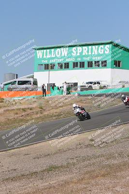 media/Apr-20-2025-AHRMA (Sun) [[393a79c373]]/Race/Group 11 early race/Turn 4b/